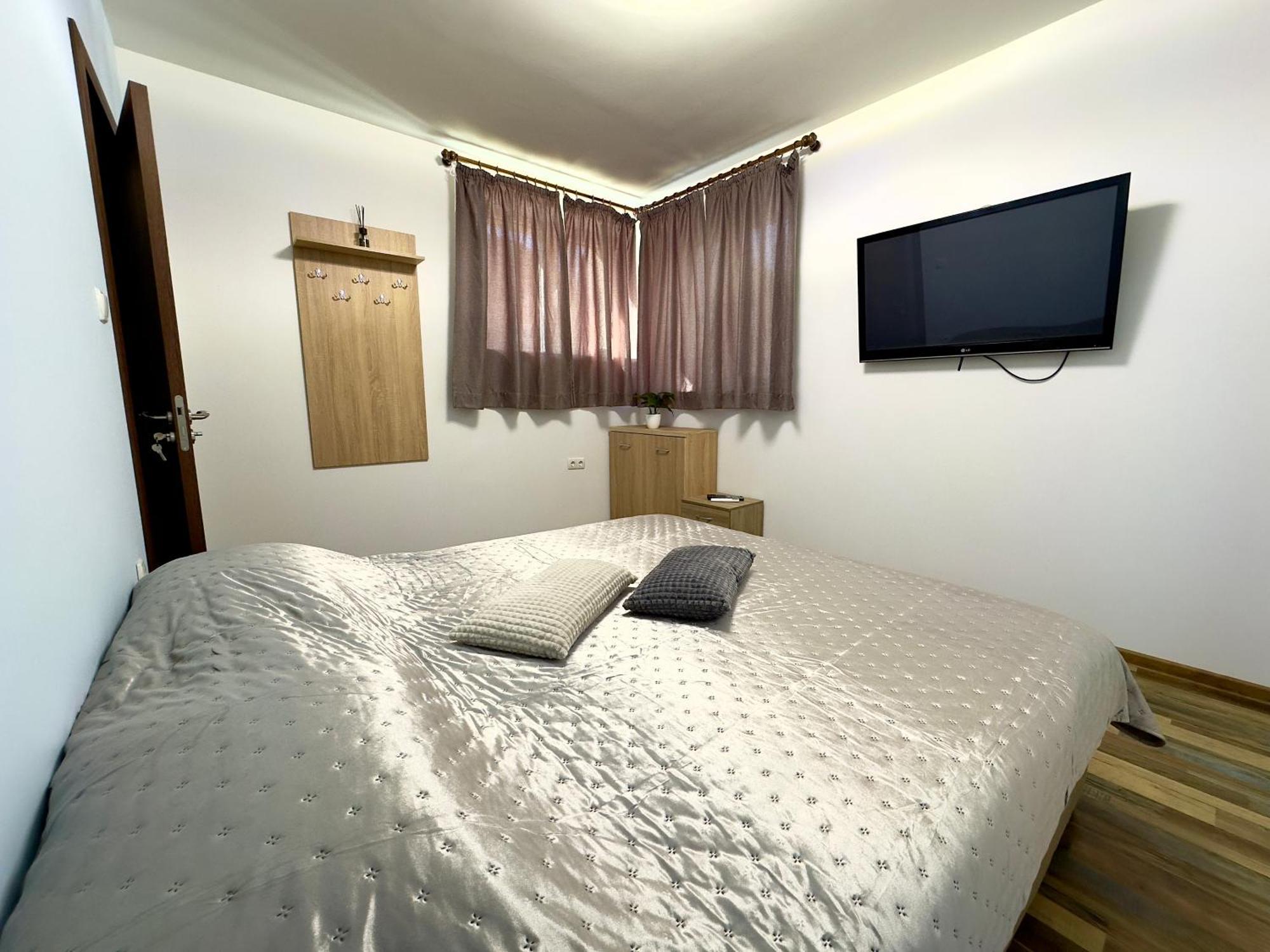Navial 1 Hotel Gabrovo Exterior photo