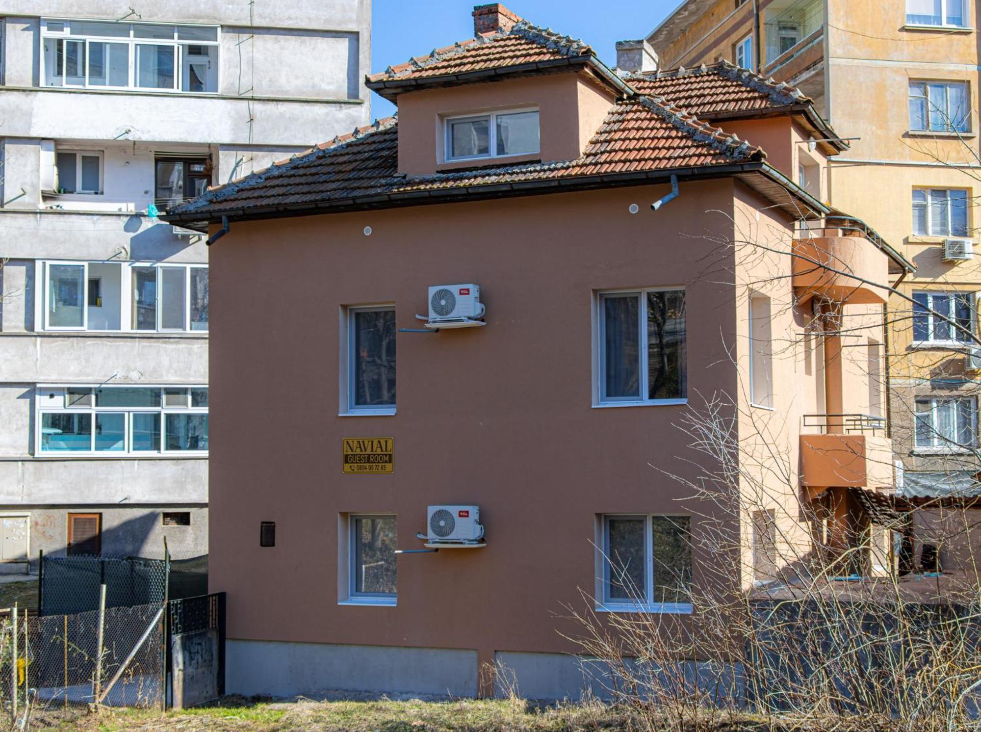 Navial 1 Hotel Gabrovo Exterior photo