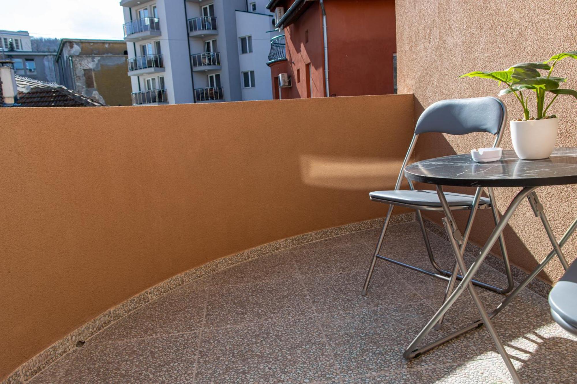 Navial 1 Hotel Gabrovo Exterior photo